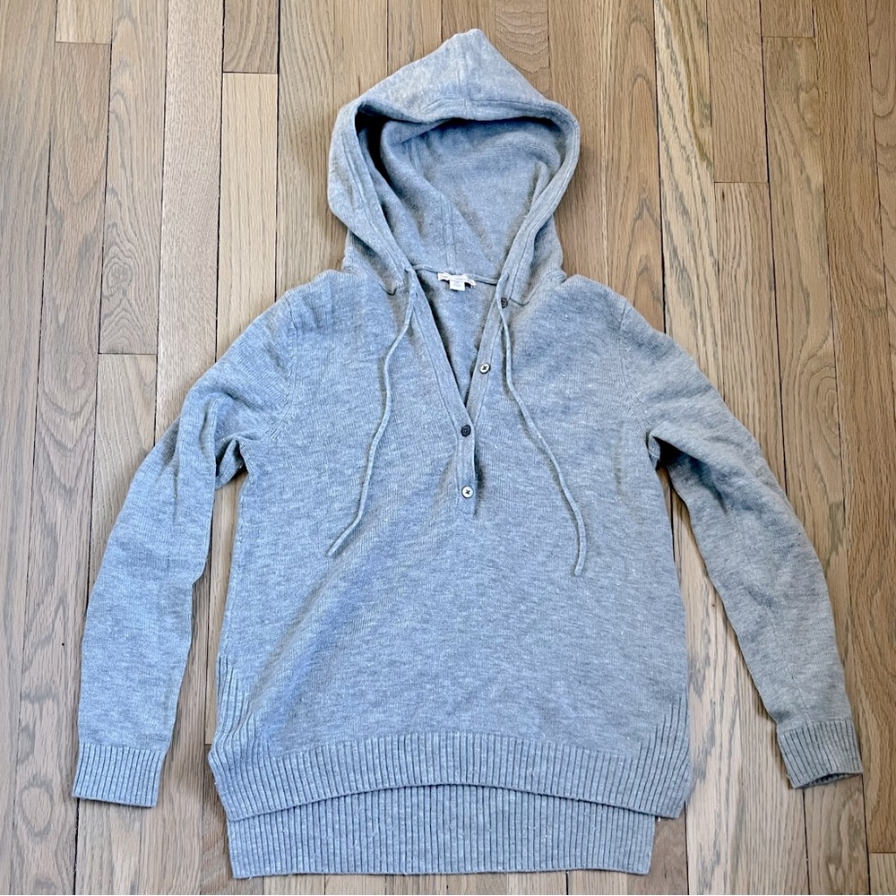 GAP Bella Hoodie Sweater in Light Heather Grey. Size XS.
